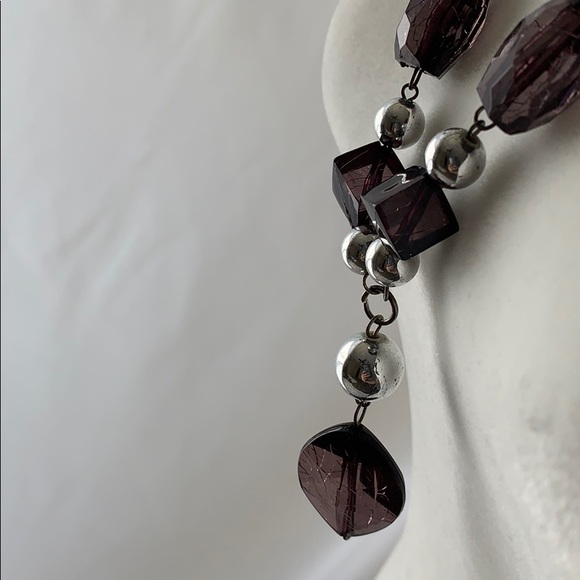 LONG NECKLACE TRANSLUSCENT BLACK - Picture 3 of 7